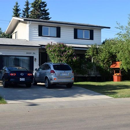 The Dewberry Homestay B&B Edmonton Exteriör bild