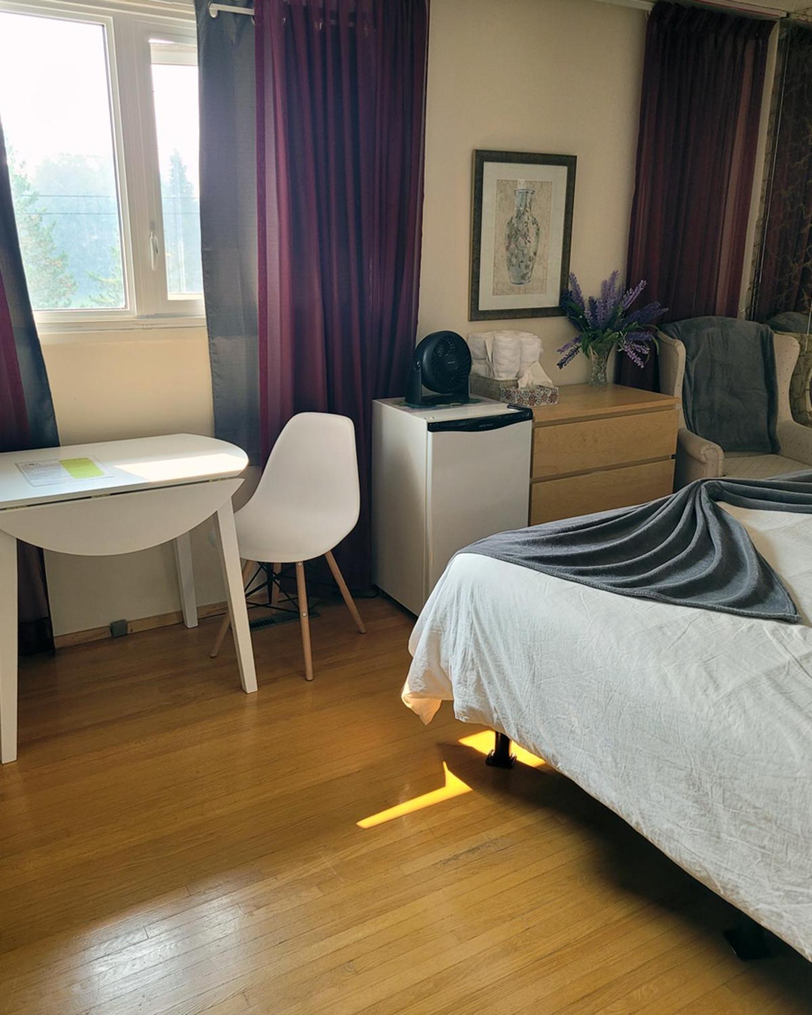 The Dewberry Homestay B&B Edmonton Exteriör bild
